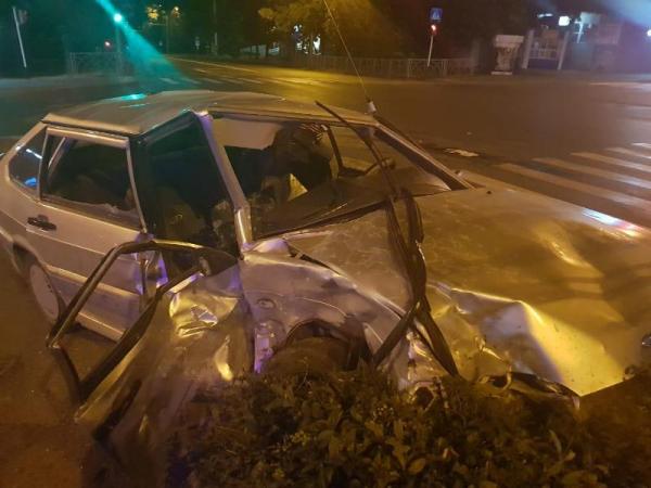 В столкновении двух легковушек пострадали 6 студентов в Ставрополе